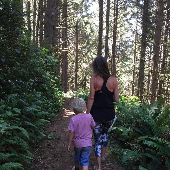 Meet your Posher, Brandy - Picture 1 of 1